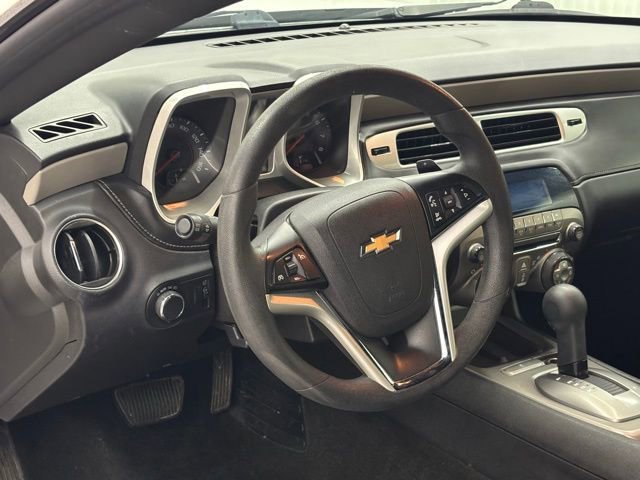 Used 2015 Chevrolet Camaro LS RWD image 11