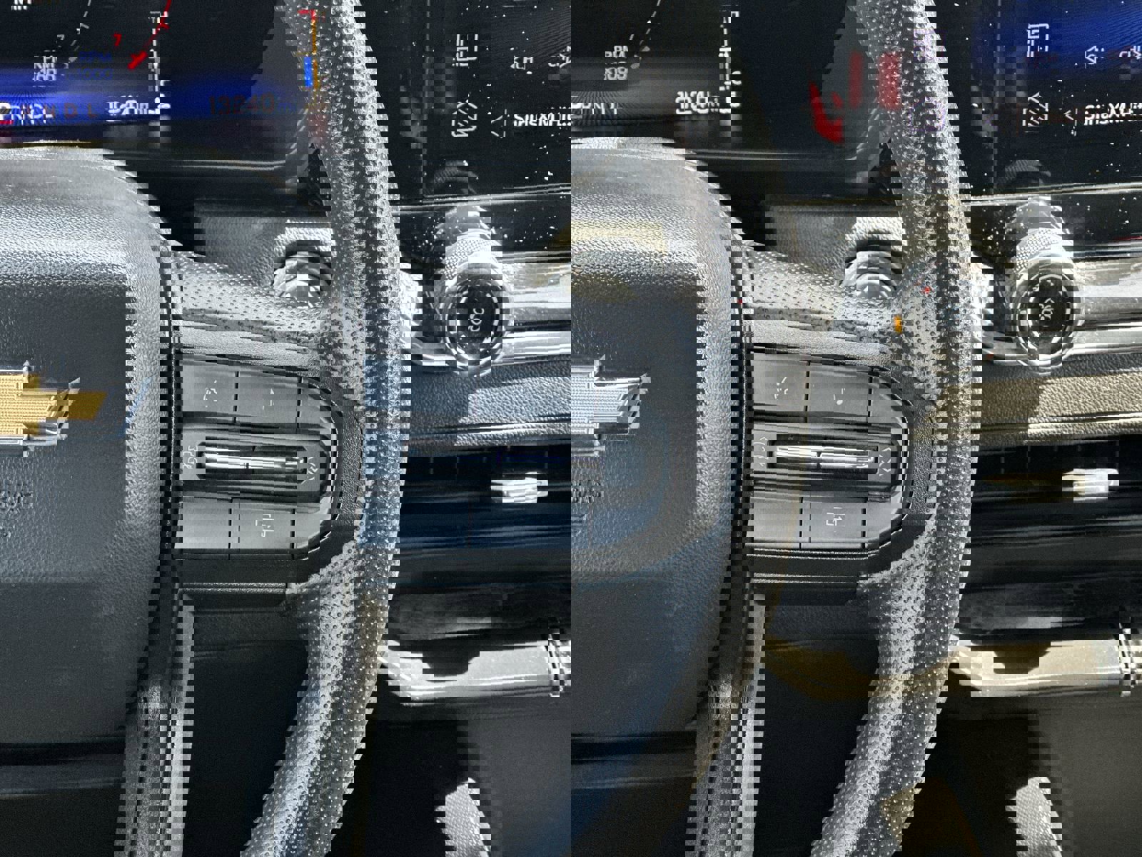 Used 2023 Chevrolet Colorado W/T image 21