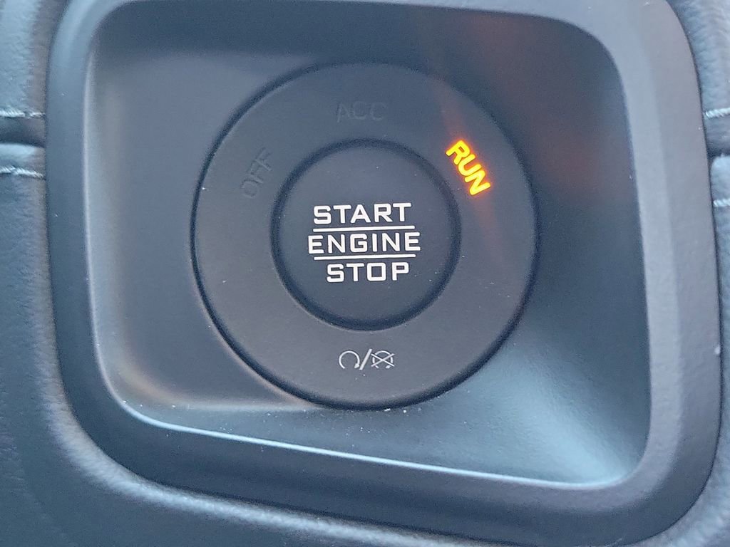 Used 2024 Jeep Wrangler Unlimited Rubicon w/ Safety Group image 11