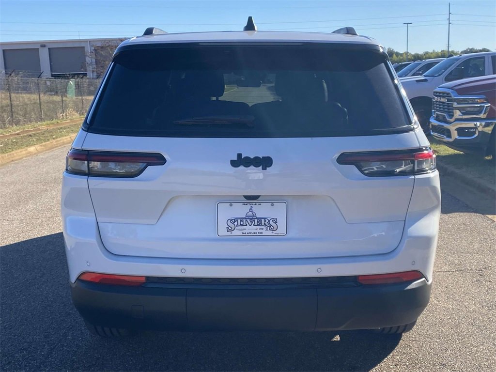 New 2025 Jeep Grand Cherokee L Altitude image 7