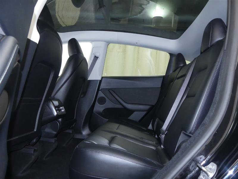 Used 2023 Tesla Model Y Long Range image 21