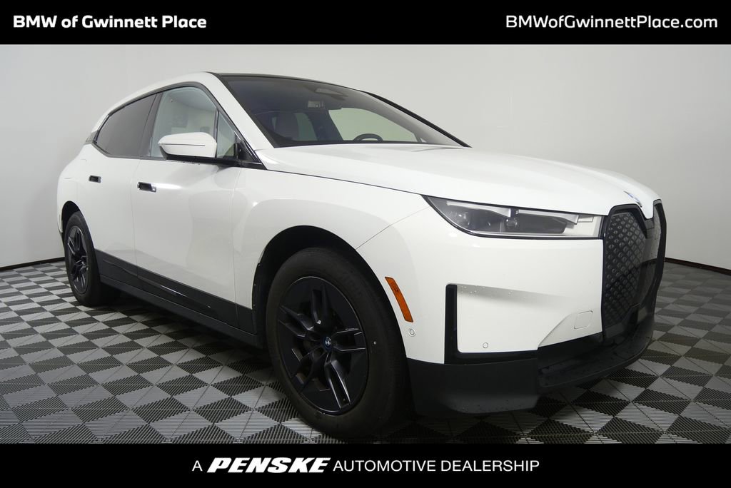 Certified 2024 BMW iX xDrive50 AWD/4WD image 1
