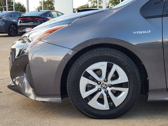 Used 2018 Toyota Prius Four w/ Advanced Technology Package FWD image 5