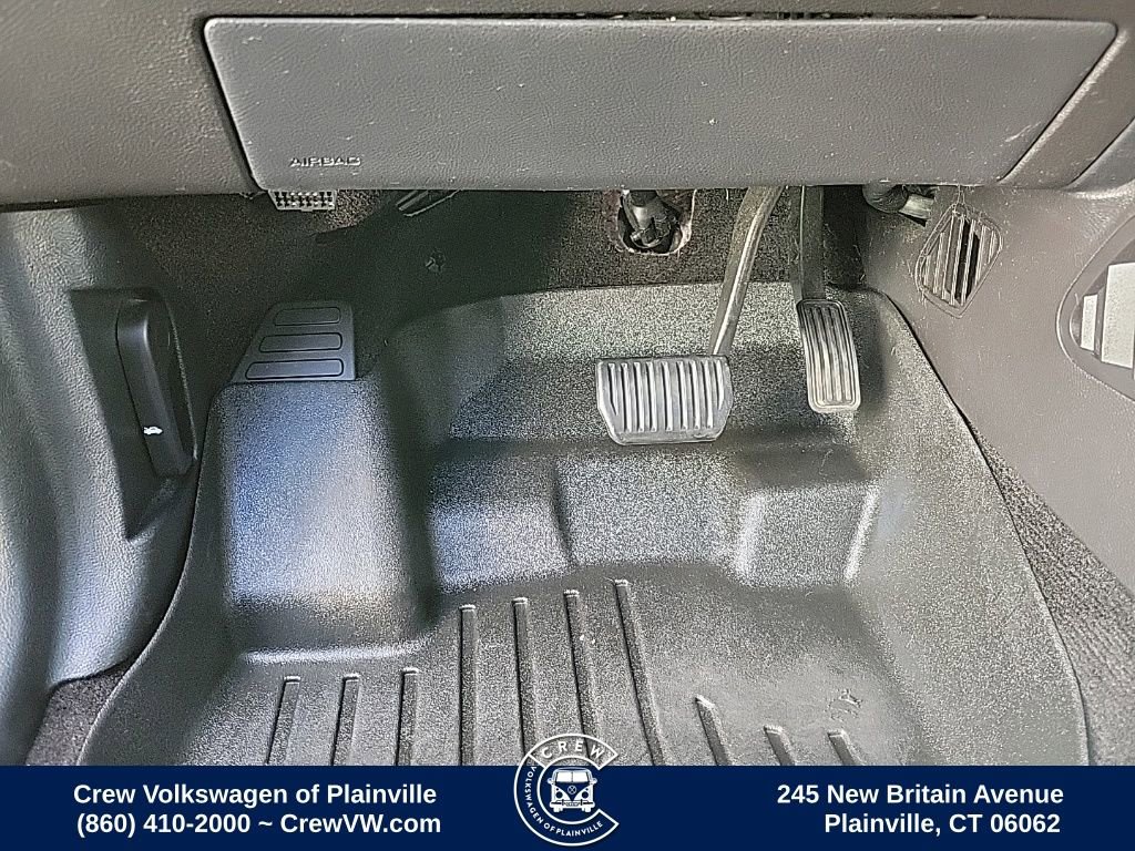 Used 2018 Ford Edge Titanium w/ Equipment Group 302A image 40