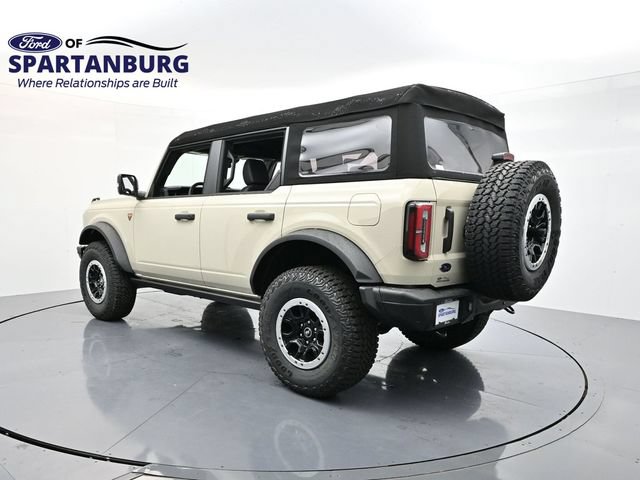 Used 2025 Ford Bronco Badlands AWD/4WD image 5