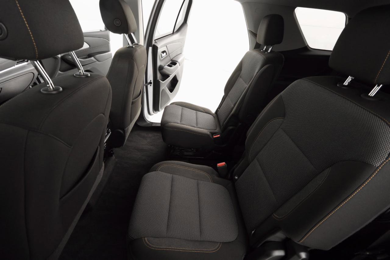 Used 2021 Chevrolet Traverse LT image 28