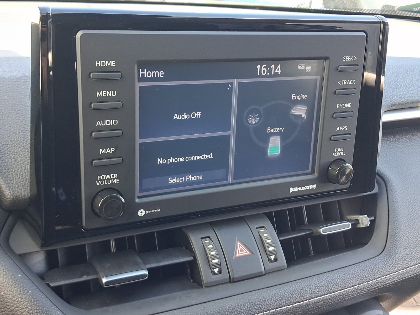 Used 2021 Toyota RAV4 XLE Premium AWD/4WD image 16
