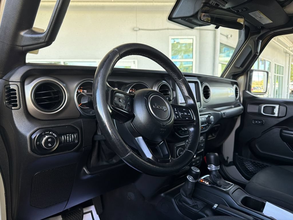 Used 2020 Jeep Gladiator Sport w/ Quick Order Package 24S AWD/4WD image 11