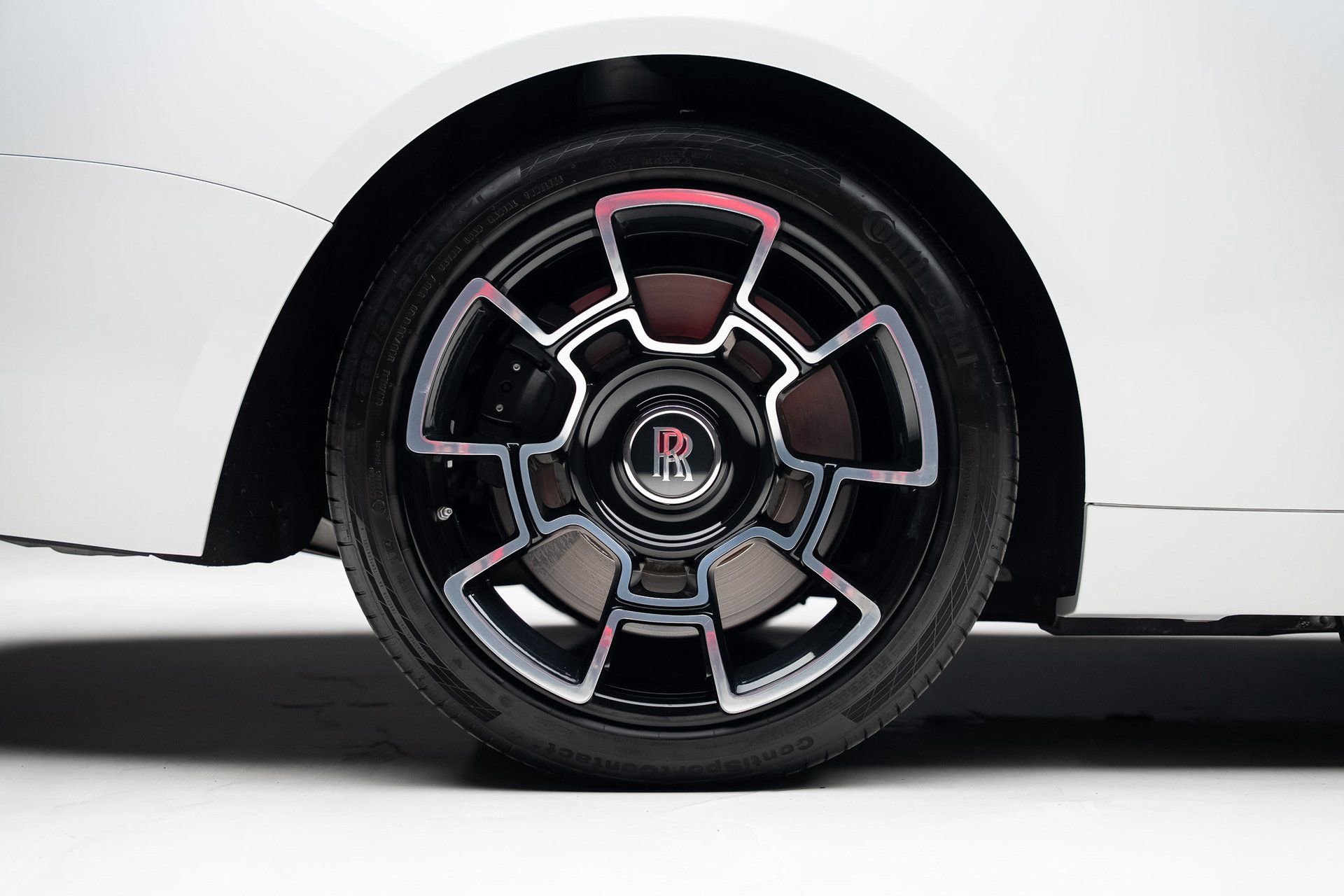 Used 2020 Rolls-Royce Wraith image 38