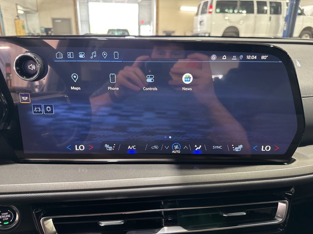 New 2026 Chevrolet Traverse LT w/ Driver Confidence Package image 29
