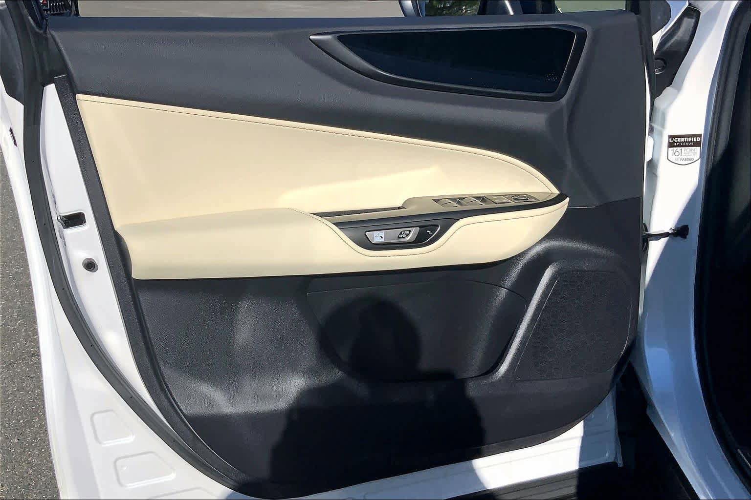 Used 2024 Lexus NX 250 FWD w/ Cold Area Package image 22
