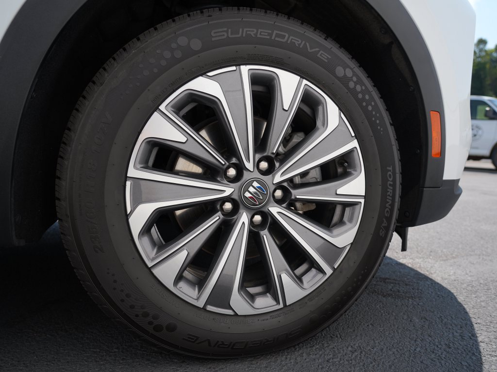 Certified 2024 Buick Envision Preferred AWD/4WD image 33