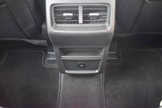 Used 2024 Ford Edge SEL image 24