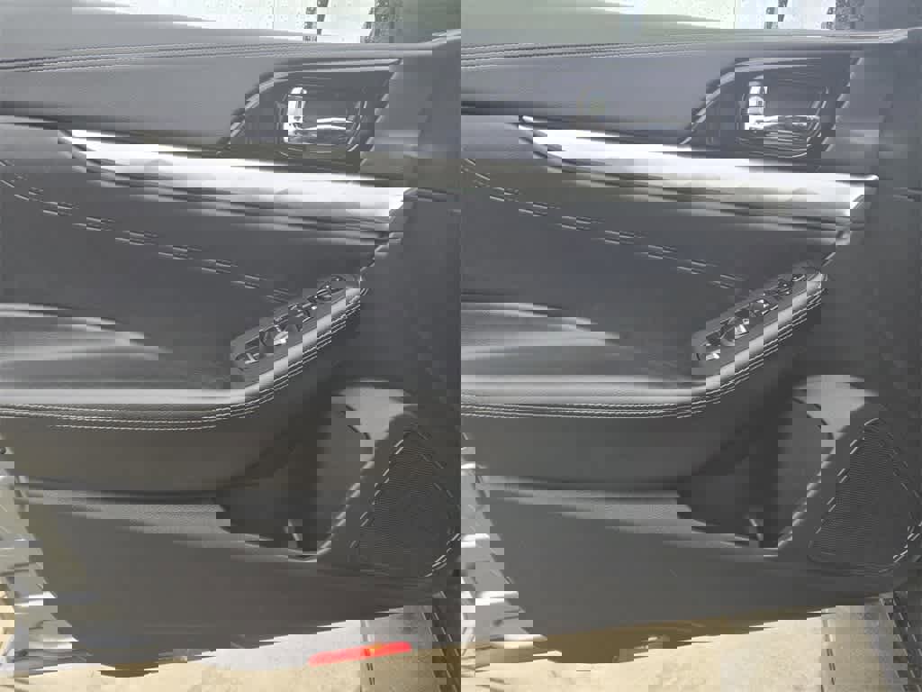 Used 2023 Nissan Maxima SV w/ Floor Mat Group image 16