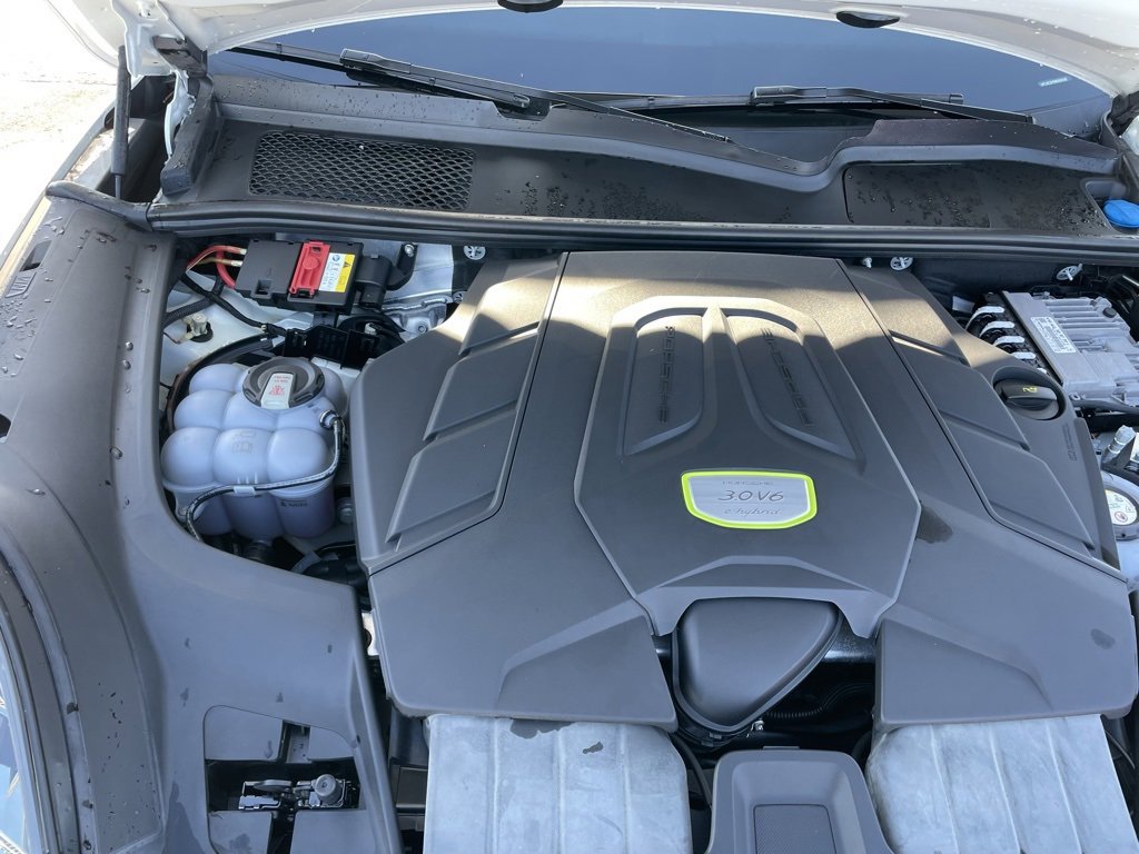 Used 2021 Porsche Cayenne Base image 48