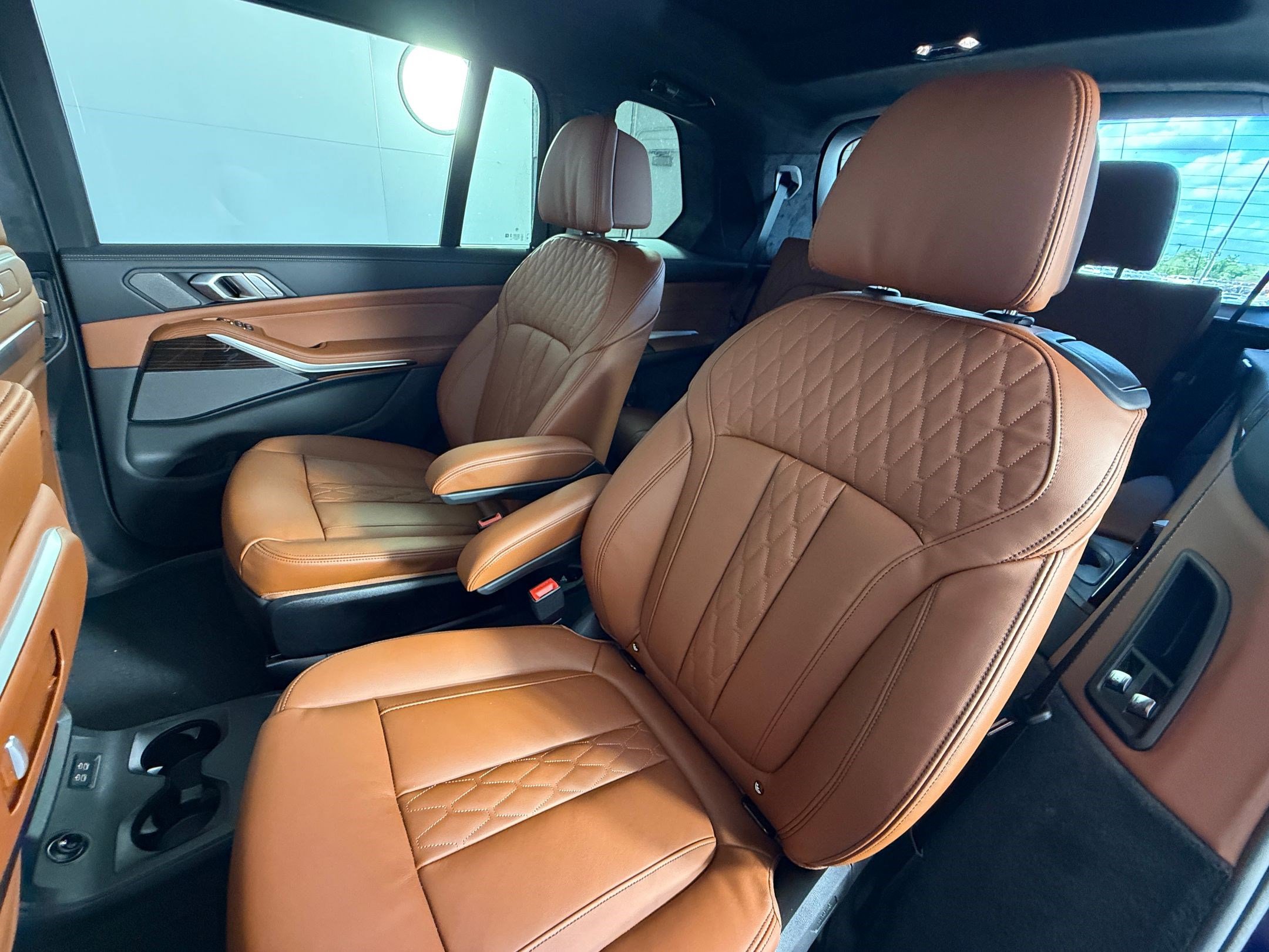 New 2026 BMW X7 xDrive40i w/ Executive Package image 28