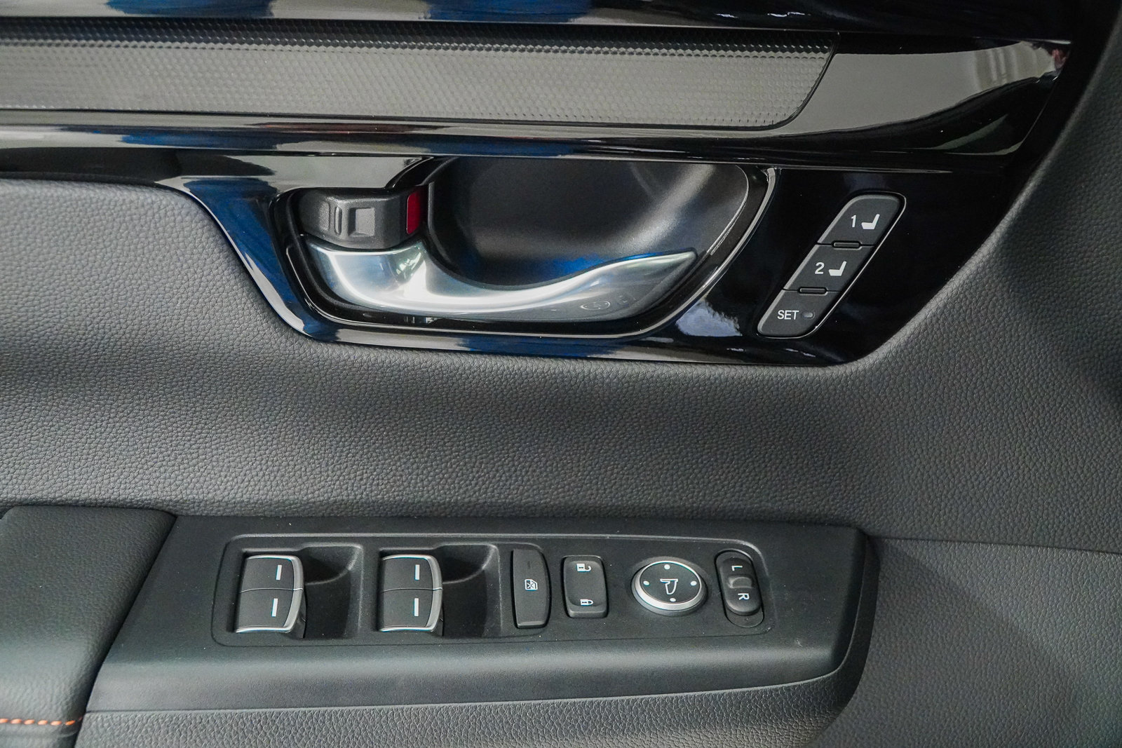Certified 2026 Honda CR-V Sport Touring image 17