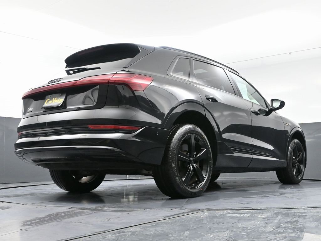 Used 2019 Audi e-tron Prestige w/ Prestige Package image 53