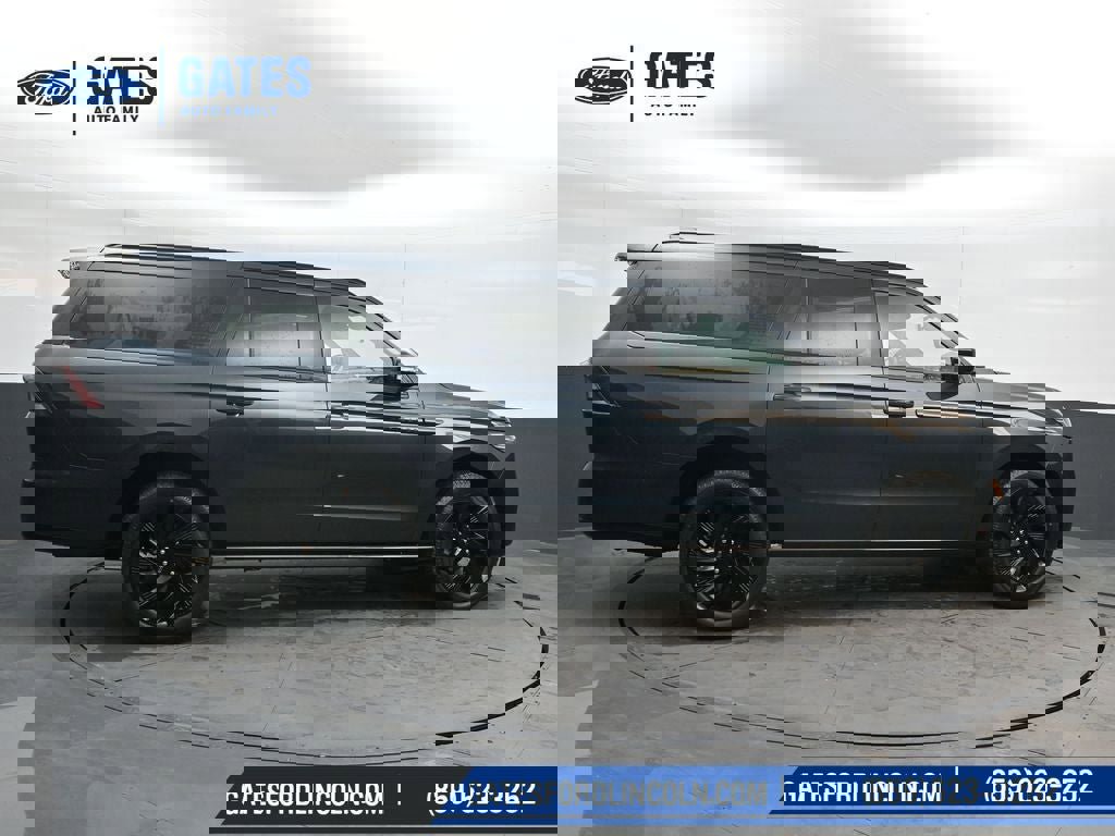 New 2026 Lincoln Navigator L Reserve w/ Jet Appearance Package image 3