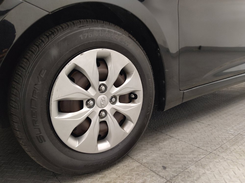 Used 2016 Hyundai Accent SE image 31