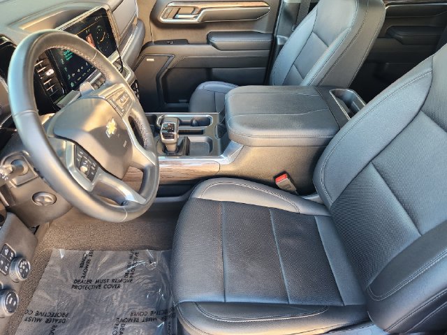 Used 2024 Chevrolet Silverado 1500 LTZ AWD/4WD image 4