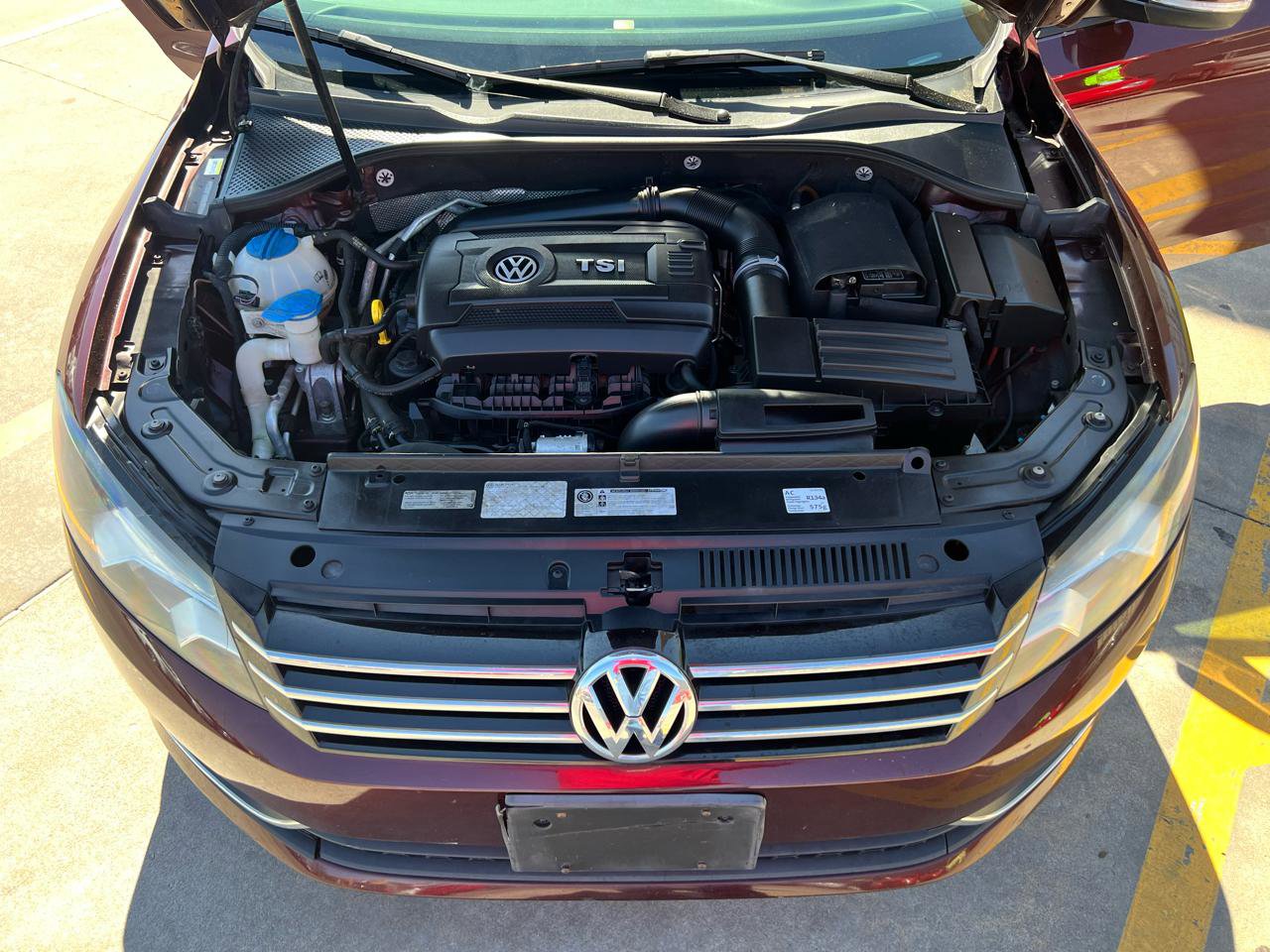 Used 2014 Volkswagen Passat 1.8T S image 35