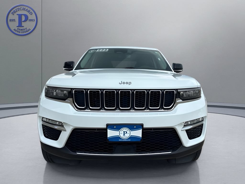 Used 2023 Jeep Grand Cherokee Limited AWD/4WD image 2