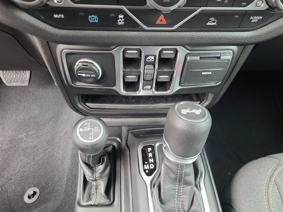 New 2025 Jeep Wrangler Sport S 4xe w/ Convenience Group image 34