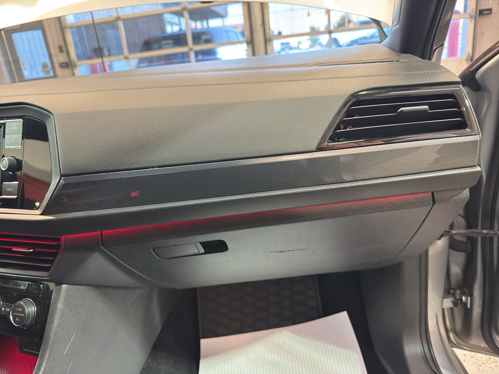 Used 2020 Volkswagen Jetta GLI FWD image 24
