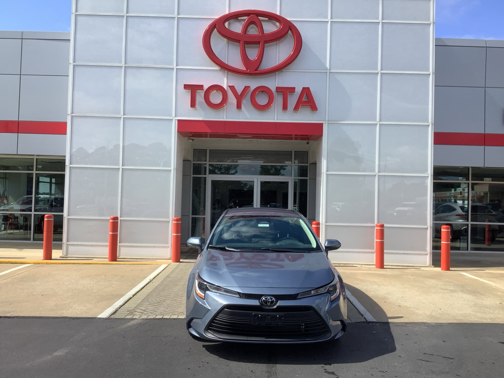 New 2026 Toyota Corolla LE image 2