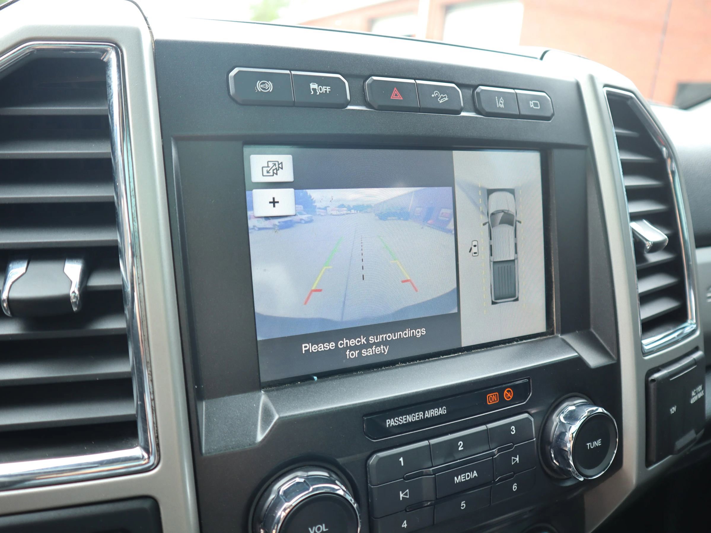 Used 2018 Ford F250 Lariat w/ Lariat Ultimate Package image 18