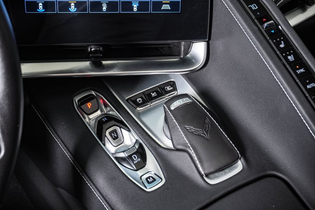 Used 2021 Chevrolet Corvette Stingray Preferred Cpe w/ Z51 Performance Package RWD image 26