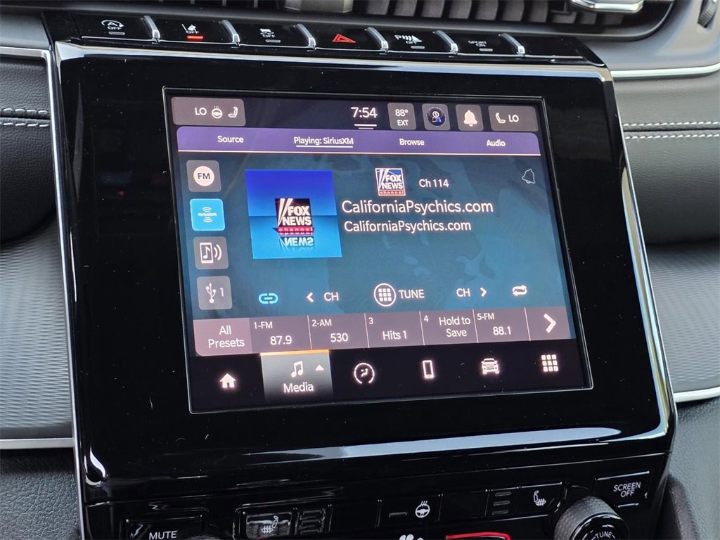 New 2025 Jeep Grand Cherokee L Altitude image 21