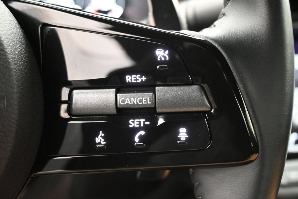 Used 2025 Nissan Z Performance w/ Floor Mat Package RWD image 7