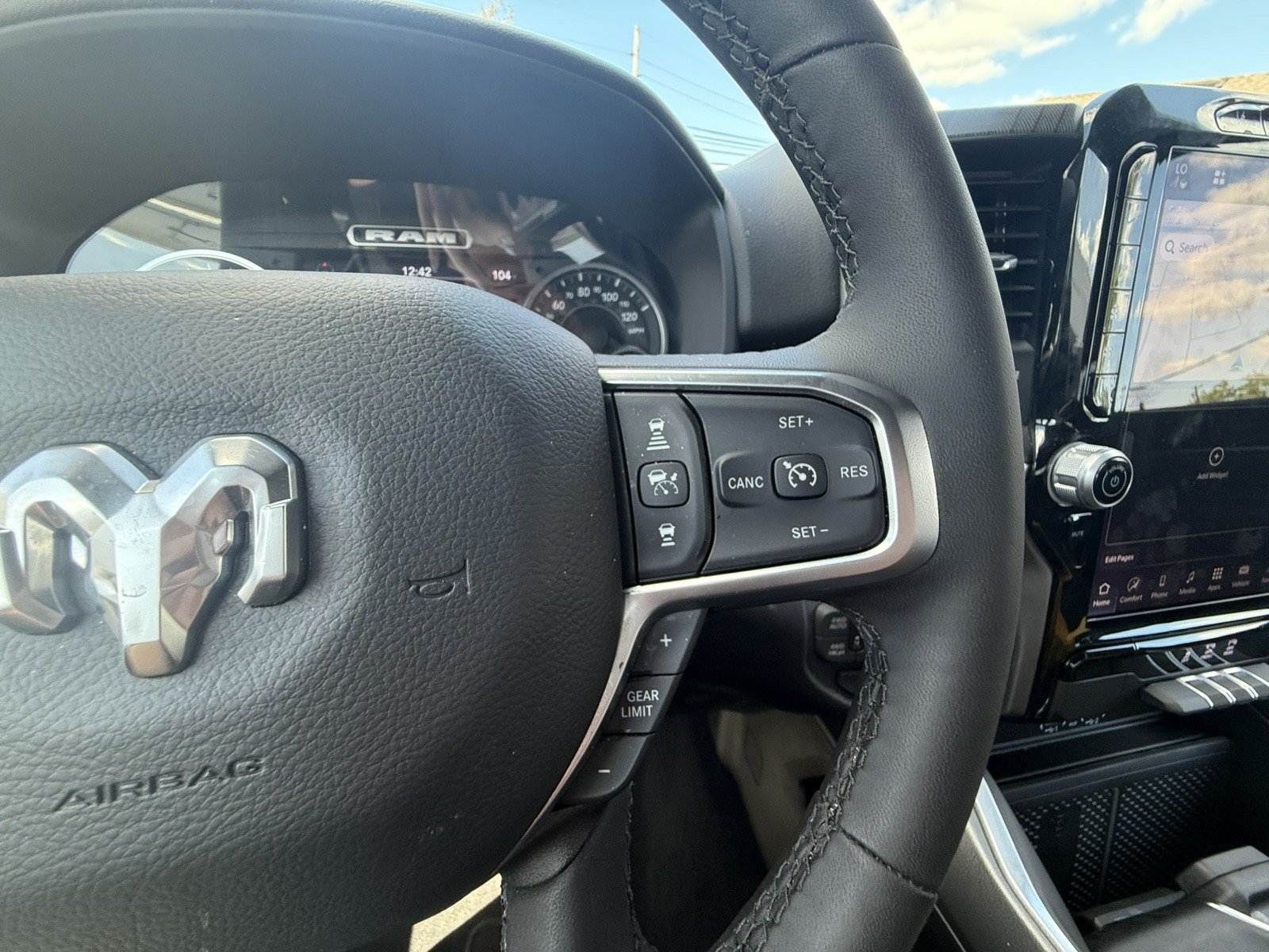 Used 2026 RAM 1500 Big Horn AWD/4WD image 19