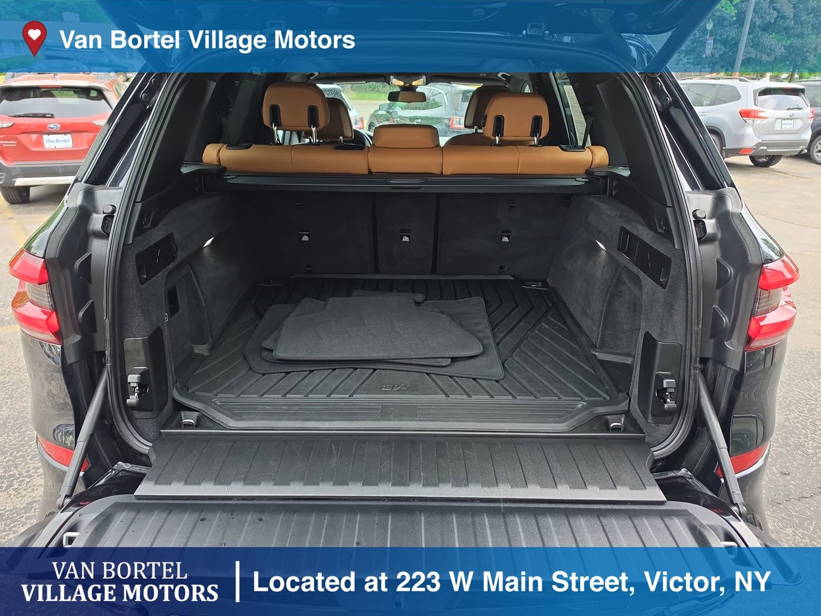 Used 2023 BMW X5 xDrive40i w/ Executive Package AWD/4WD image 38