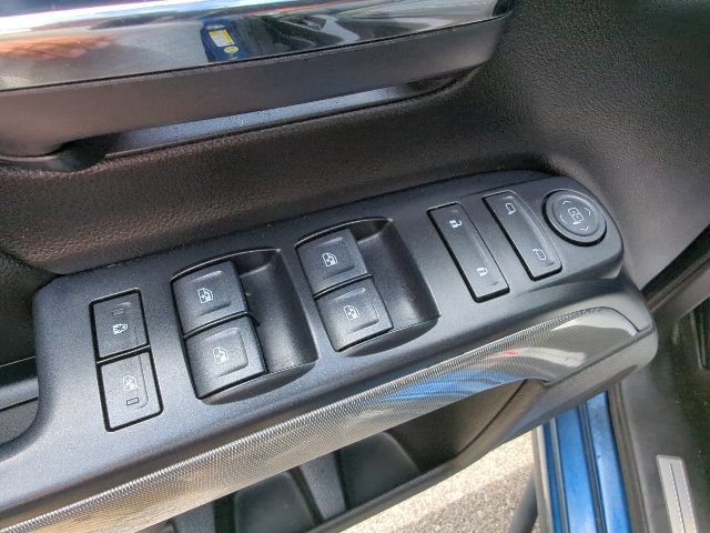 Used 2018 Chevrolet Silverado 1500 LT w/ All Star Edition AWD/4WD image 14