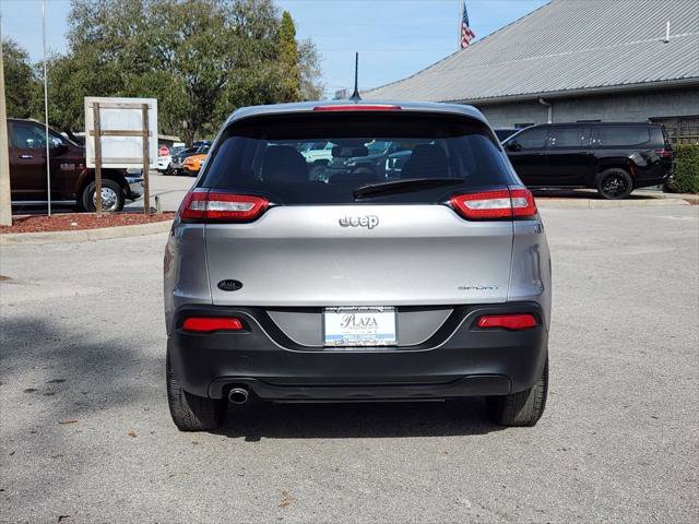 Certified 2017 Jeep Cherokee Sport image 5