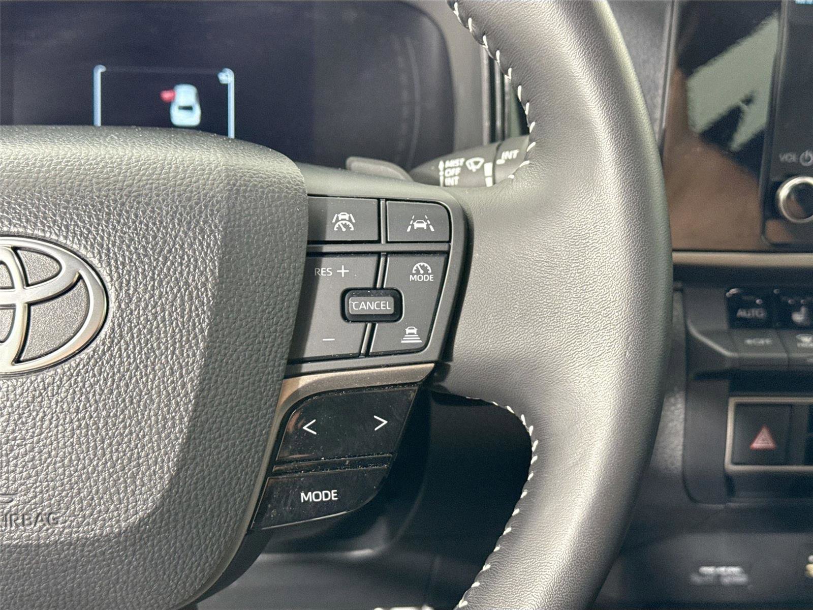 Certified 2025 Toyota Camry SE w/ Convenience Package image 20