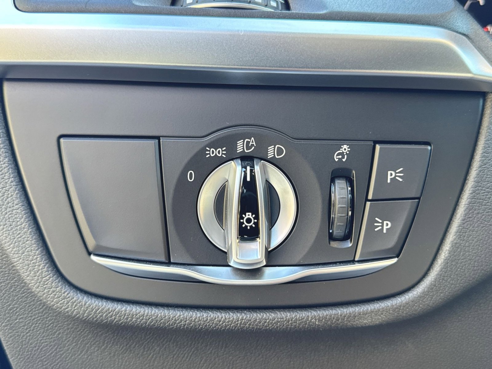 Certified 2024 BMW X3 M40i w/ Premium Package image 21