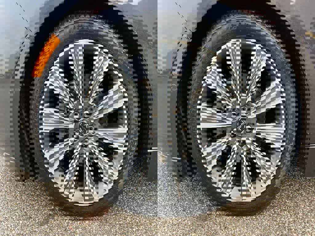 Used 2016 Lincoln MKZ Black Label w/ Technology Package image 10