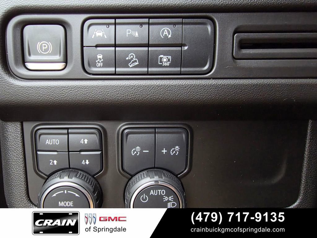 Used 2024 Chevrolet Tahoe Z71 w/ Luxury Package AWD/4WD image 12