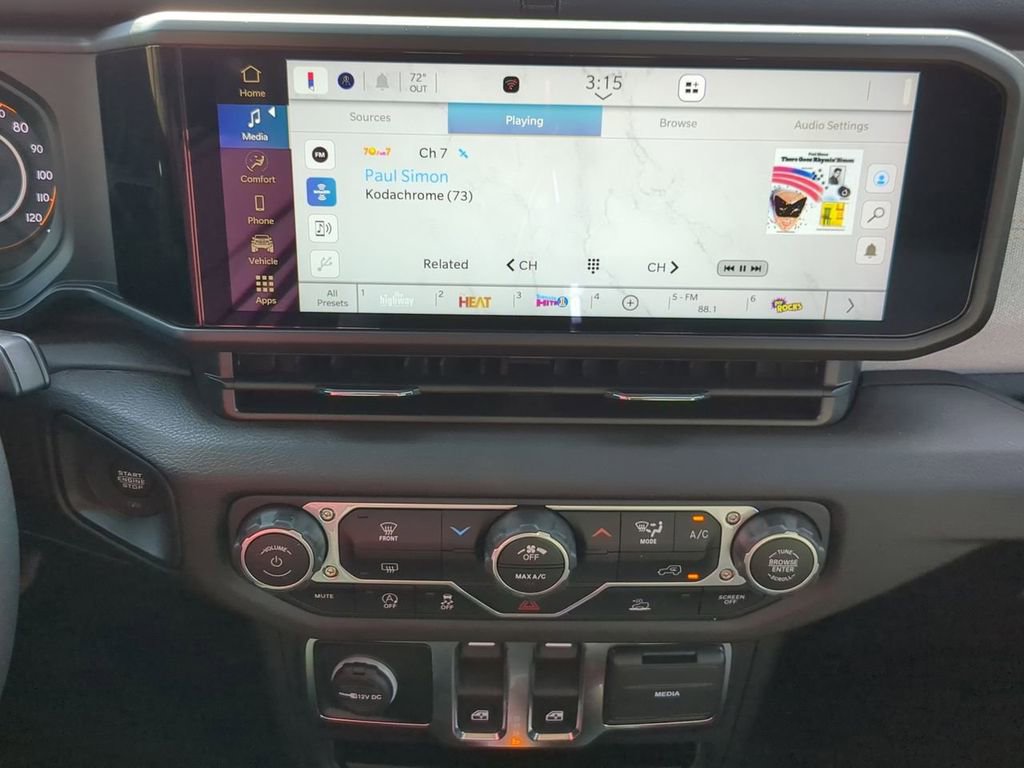 Used 2025 Jeep Wrangler Sport image 22