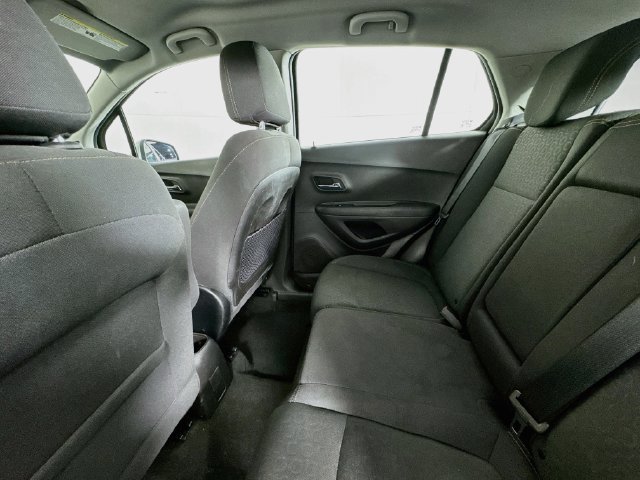 Used 2019 Chevrolet Trax LS FWD image 20