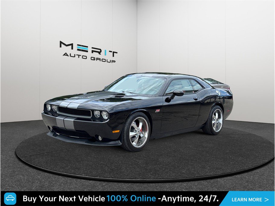 Used 2012 Dodge Challenger SRT8 w/ Premium Sound Group RWD image 4