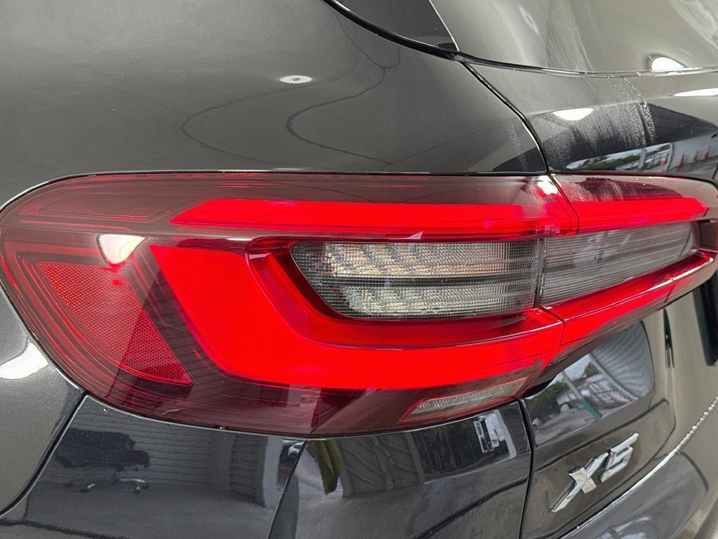 Used 2023 BMW X5 sDrive40i w/ Premium Package RWD image 35