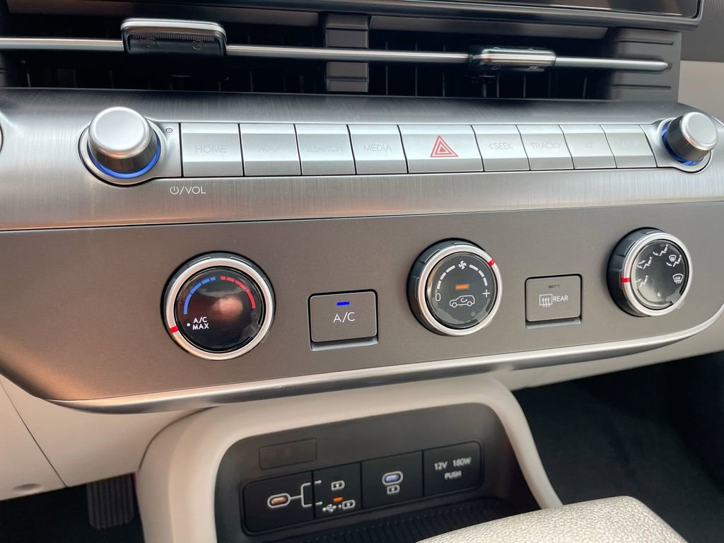 Certified 2026 Hyundai Kona SE AWD/4WD image 45