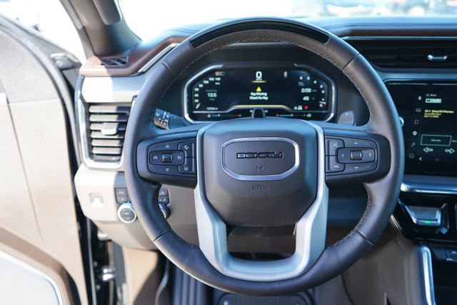 Used 2025 GMC Sierra 1500 Denali w/ Technology Package image 14