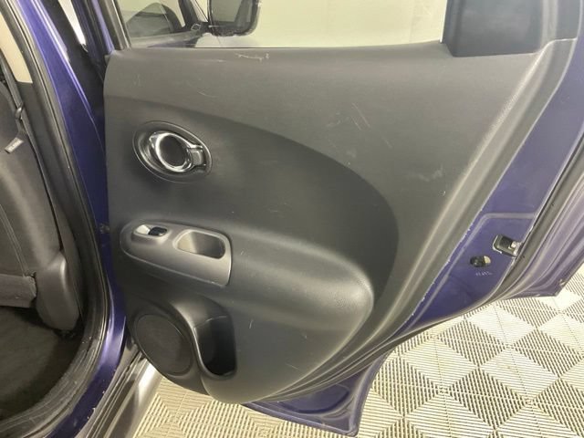 Used 2015 Nissan Juke S FWD image 29