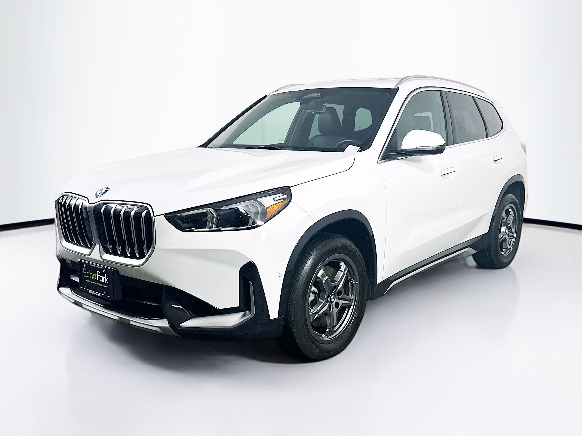 Used 2025 BMW X1 xDrive28i image 3